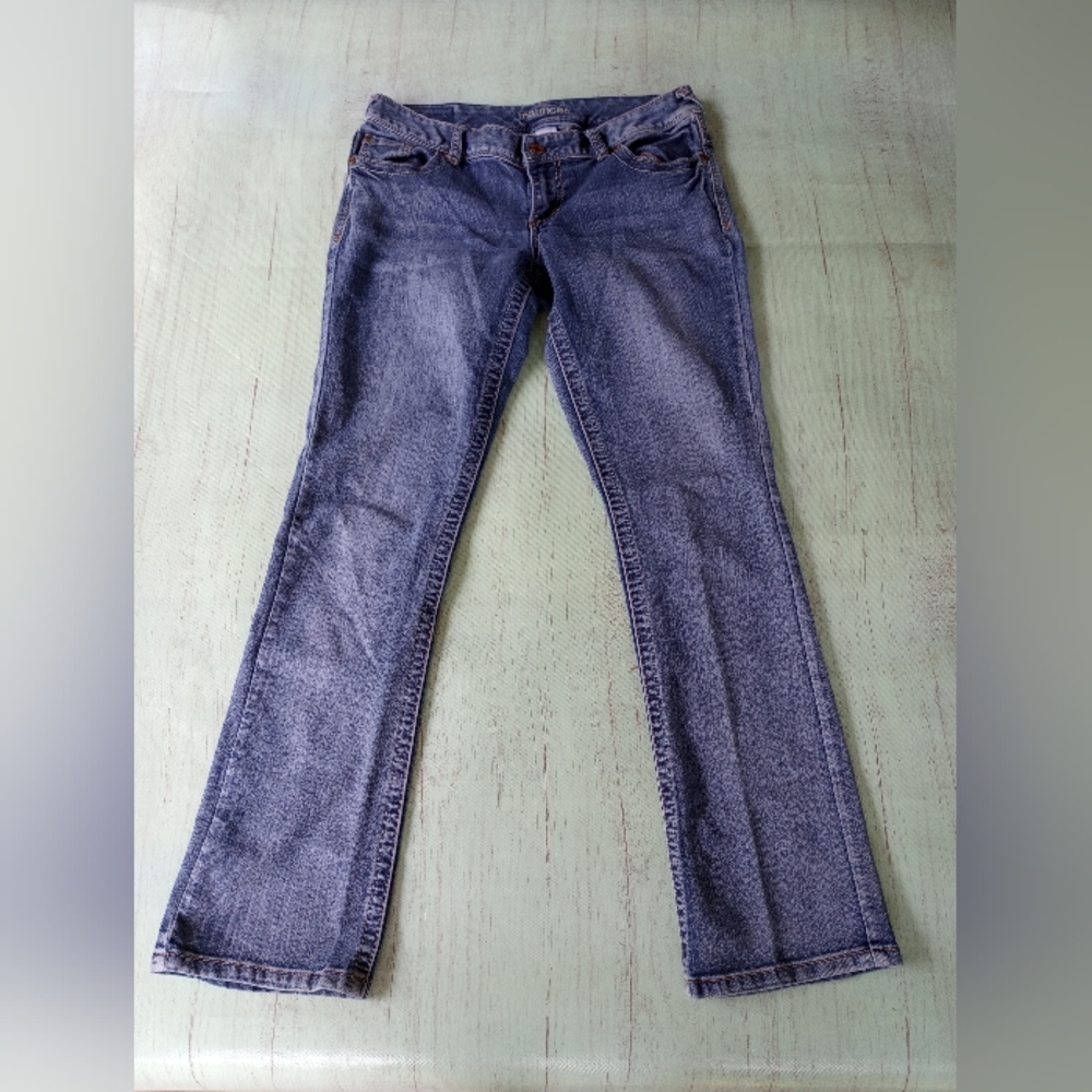 Maurices Jeans Womens 5/6 Short Blue Denim Low Rise Straight